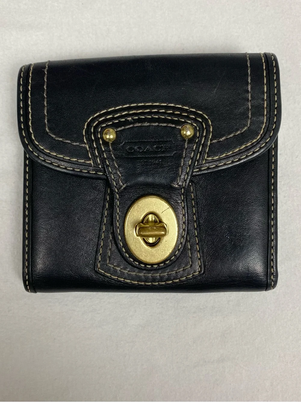 Rare Vintage Coach Black Leather Wallet with Gold Turnlock